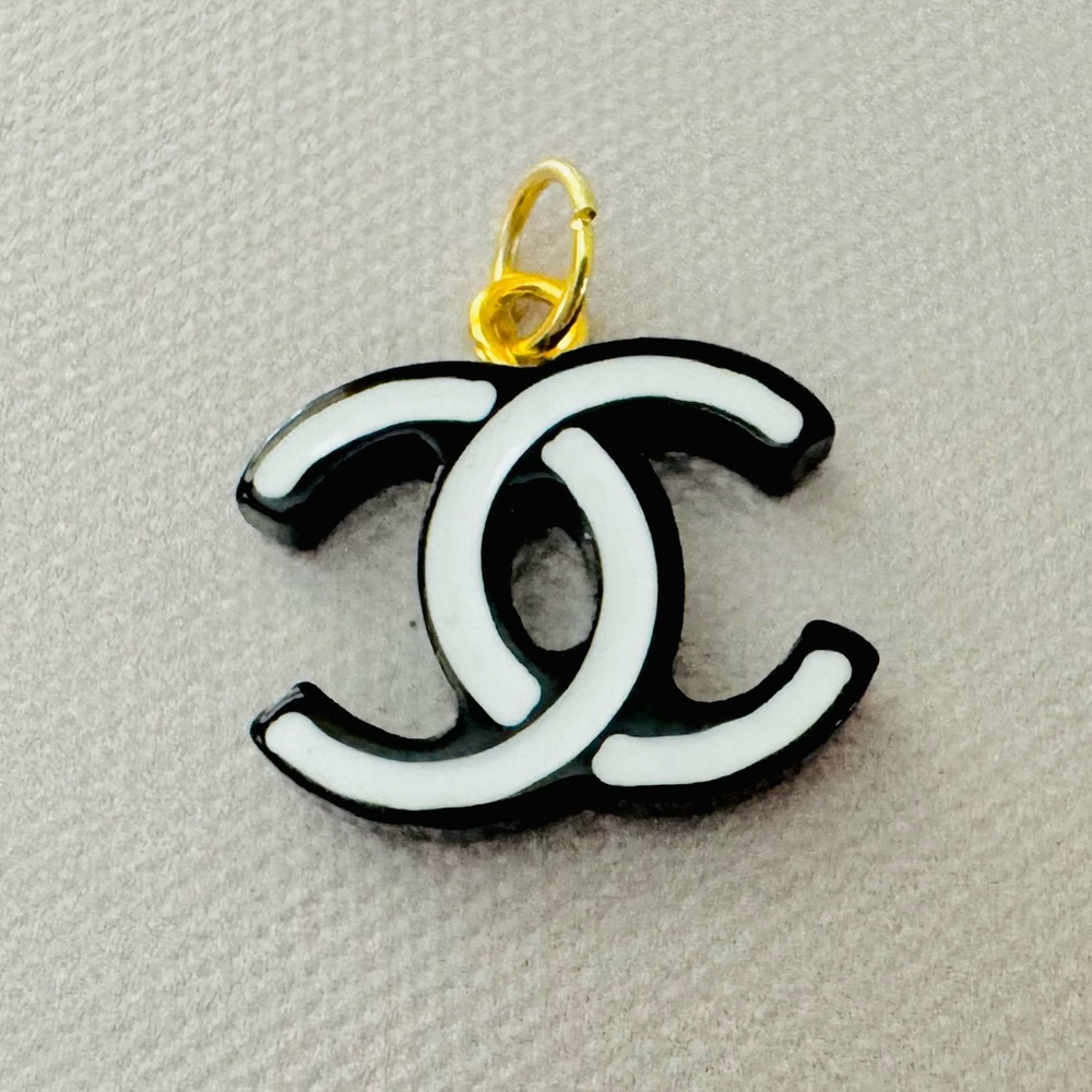 CHANEL Iconic Black. White Pendant, Interlocked double c Logo, Charm, Necklace